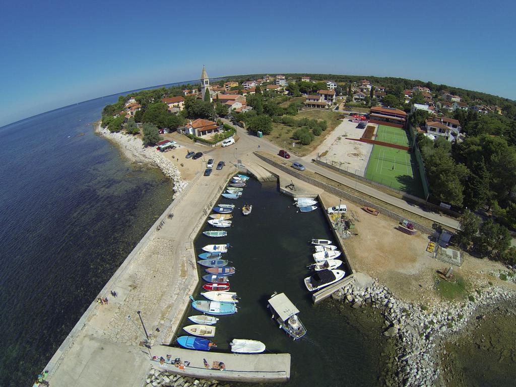 Villa Egida Capris Lovrecica  Bagian luar foto